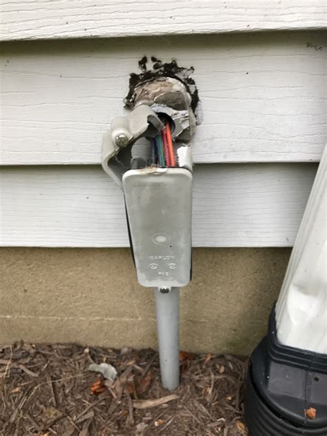 repairing a cracked conduit body